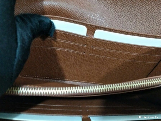 AAA Replica Ru VUITTON LOUIS SARAH WALLET 0711